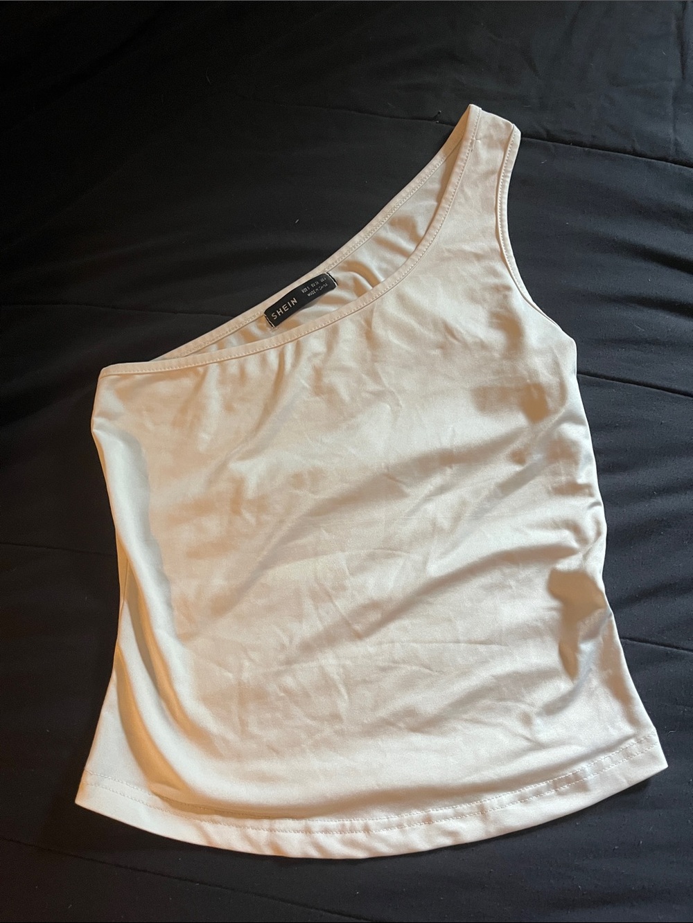 SHEIN Cream One-Shoulder Tank Top